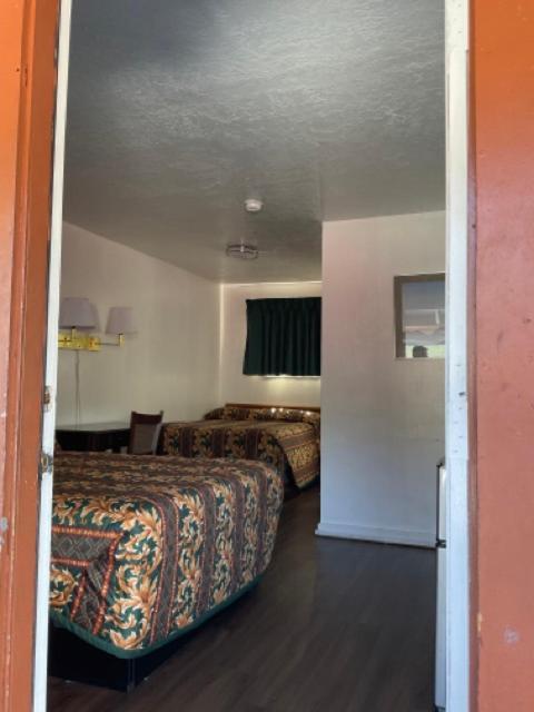 Johnston'S Motel Garberville Bagian luar foto