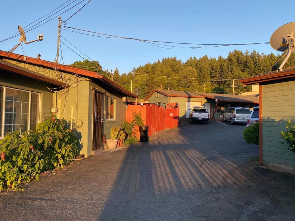 Johnston'S Motel Garberville Bagian luar foto